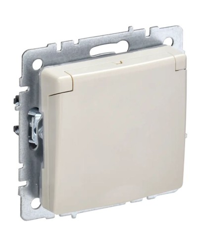 Розетка с з/к РСбш10-3-БрКр бежевый BRITE (BR-R16-16-K10). Розетка с заземлением с защитными шторками и крышкой. IEK в Курске