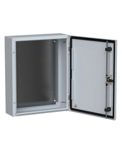 ЩМП-50.40.15 УХЛ1 IP66 500x400x150 TITAN 5 (TI5-10-N-050-040-015-66). Шкаф металлический с монтажной платой. IEK в Курске